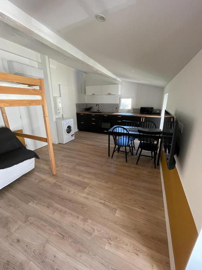 Refait A Neuf Avec Cuisine Equipee R2 * Blaye
